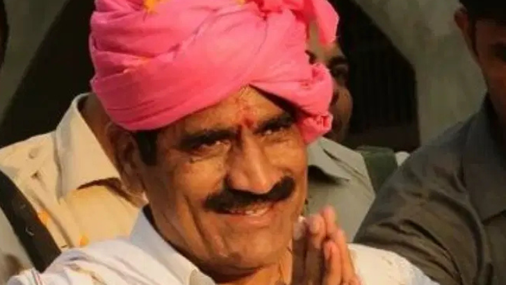 https://www.salarnews.in/public/uploads/images/newsimages/maannewsimage05052025_121539_Story Hero Image (8).png